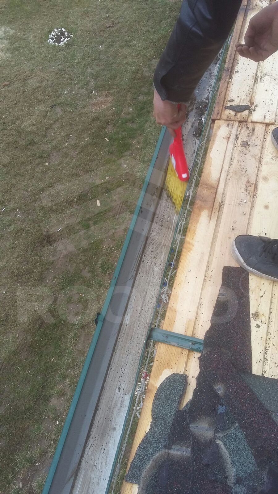 reparatie sindrila bituminoasa si montare sort de jgheab